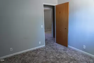 1921 Regina Way, Grants Pass, OR 97527 - Photo 12