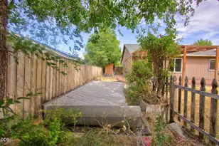339 SW 29th St, Redmond, OR 97756 - Photo 30