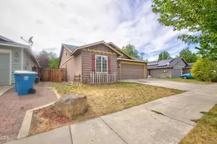339 SW 29th St, Redmond, OR 97756 - Photo 34