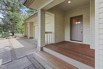 20387 Christmas Ridge, Bend, OR 97702 - Photo 4
