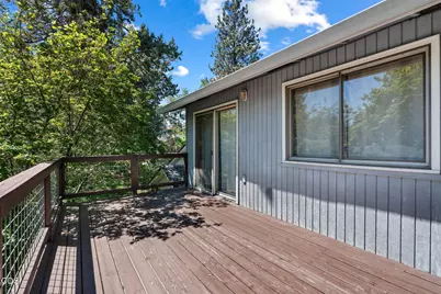 636 NE Irving Avenue, Bend, OR 97701 - Photo 30