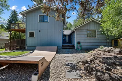 636 NE Irving Avenue, Bend, OR 97701 - Photo 26