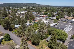 636 NE Irving Ave, Bend, OR 97701 - Photo 32