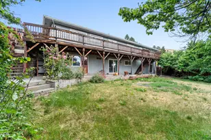1240 Hilton Dr, Klamath Falls, OR 97603 - Photo 58