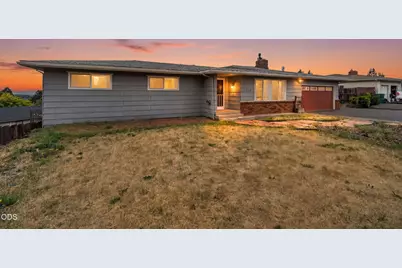 1240 Hilton Drive, Klamath Falls, OR 97603 - Photo 2
