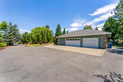 155 Kingsgate Way, Grants Pass, OR 97527 - Photo 50