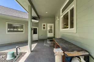 155 Kingsgate Way, Grants Pass, OR 97527 - Photo 40