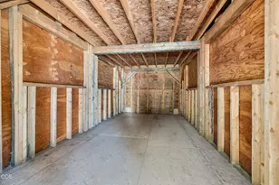 17065 Oxnard Rd, Bend, OR 97707 - Photo 42