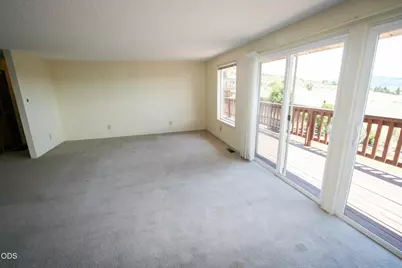 7846 Donegal Avenue, Klamath Falls, OR 97603 - Photo 6
