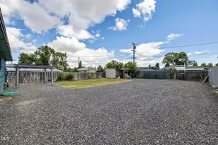 1036 SW 13th St, Redmond, OR 97756 - Photo 26
