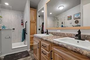11980 Burlwood Rd, La Pine, OR 97739 - Photo 16