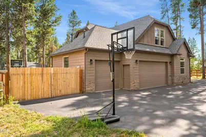 17169 Kingsburg Road, Bend, OR 97707 - Photo 6