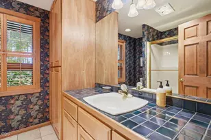 71190 Fiddle Neck Ln, Black Butte Ranch, OR 97759 - Photo 32