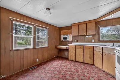 126 S Kerby Avenue, Cave Junction, OR 97523 - Photo 8
