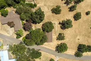 502 Vista Park Dr, Eagle Point, OR 97524 - Photo 22