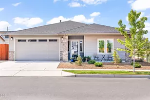 4898 SW Zenith Ave, Redmond, OR 97756 - Photo 2