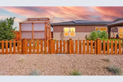 4898 SW Zenith Avenue, Redmond, OR 97756 - Photo 44