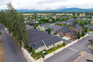 301 S Pine St, Sisters, OR 97759 - Photo 38