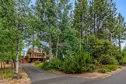 19432 Kemple Drive, Bend, OR 97702 - Photo 1