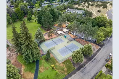 70 Fair Oaks Drive, Medford, OR 97504 - Photo 40