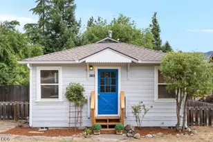 363 E Hersey St, Ashland, OR 97520 - Photo 2