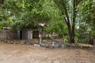 363 E Hersey St, Ashland, OR 97520 - Photo 18