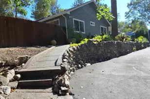 1275 4th Ave, Gold Hill, OR 97525 - Photo 2