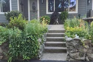 1275 4th Ave, Gold Hill, OR 97525 - Photo 2