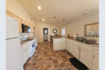 1215 NE 6th Street, Grants Pass, OR 97526 - Photo 24