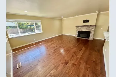 1024 NW Hawthorne Avenue, Grants Pass, OR 97526 - Photo 8