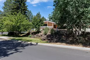 60944 McMullin Dr, Bend, OR 97702 - Photo 18