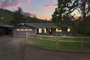 555 Grouse Creek Rd, Grants Pass, OR 97526 - Photo 2