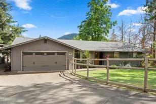555 Grouse Creek Rd, Grants Pass, OR 97526 - Photo 6