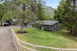 555 Grouse Creek Rd, Grants Pass, OR 97526 - Photo 2