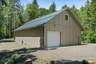 1700 Tyler Creek Rd, Ashland, OR 97520 - Photo 34
