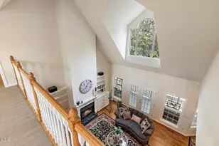 570 Powderhorn Dr, Jacksonville, OR 97530 - Photo 16