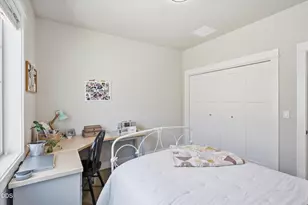 566 Canterwood Dr, Medford, OR 97504 - Photo 22
