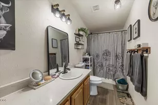 1587 SW Sun Glo Dr, Grants Pass, OR 97527 - Photo 14