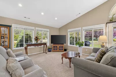 3959 Jumpoff Joe Creek Road, Grants Pass, OR 97526 - Photo 8