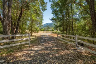 3959 Jumpoff Joe Creek Rd, Grants Pass, OR 97526 - Photo 4
