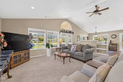 3959 Jumpoff Joe Creek Road, Grants Pass, OR 97526 - Photo 6