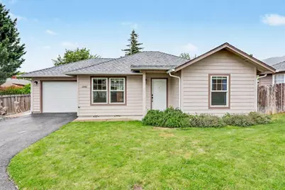 1003 SE Grandview Avenue, Grants Pass, OR 97527 - Photo 2