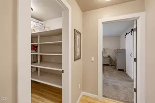 1003 SE Grandview Ave, Grants Pass, OR 97527 - Photo 12