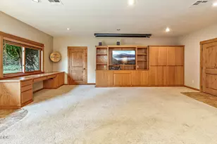 550 Crowson Rd, Ashland, OR 97520 - Photo 68