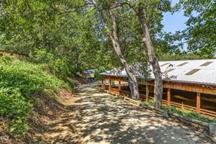 550 Crowson Rd, Ashland, OR 97520 - Photo 22
