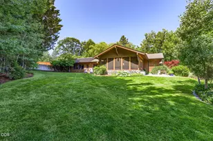 550 Crowson Rd, Ashland, OR 97520 - Photo 94
