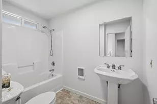 52856 Meadow Ln, La Pine, OR 97739 - Photo 14