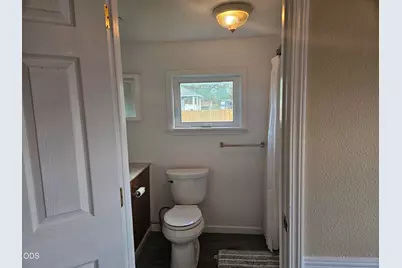 380 W Gregory Road #UNIT 20, Central Point, OR 97502 - Photo 8