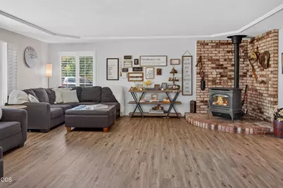 8122 New Hope Road, Grants Pass, OR 97527 - Photo 16