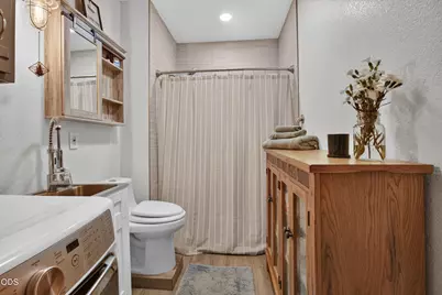8122 New Hope Road, Grants Pass, OR 97527 - Photo 40